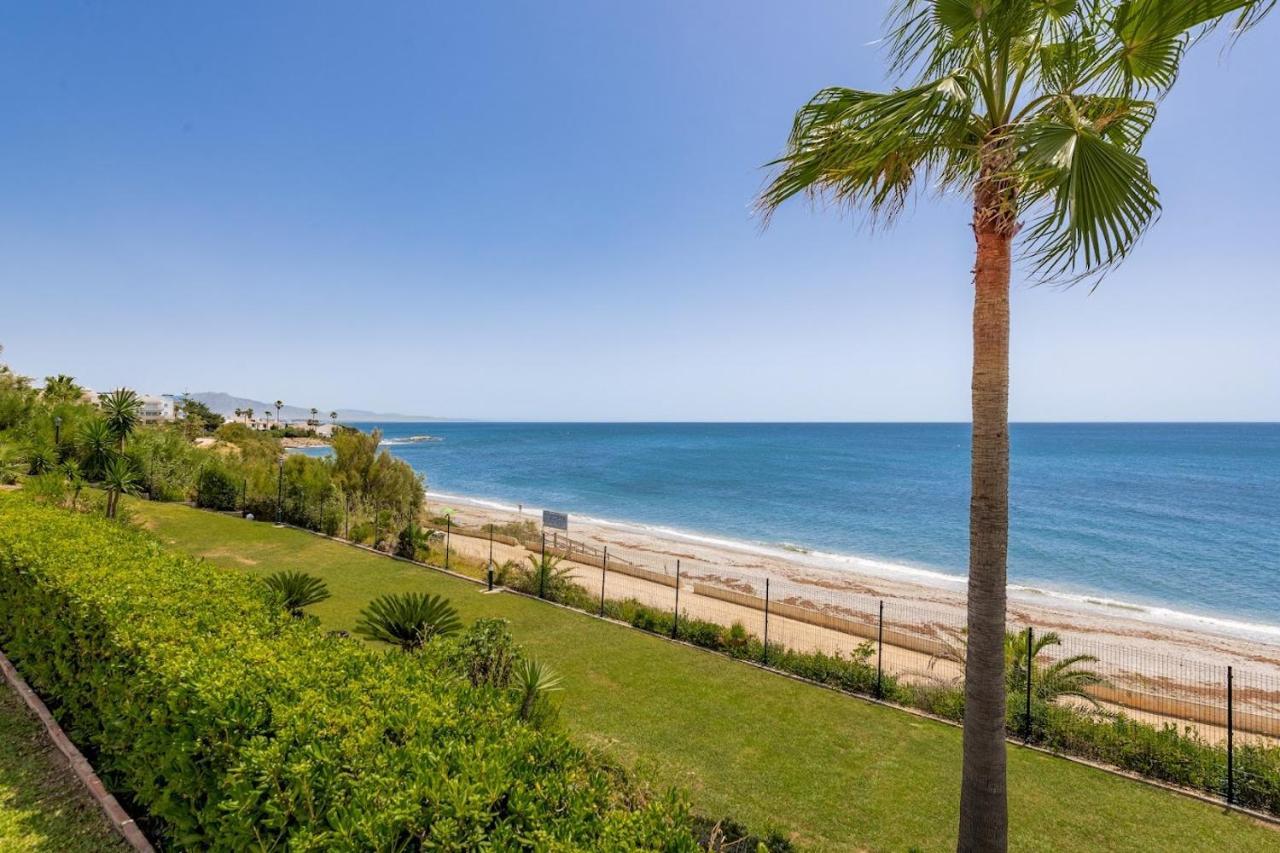 Luxury Three Bedroom Apartment At Estepona Exterior photo